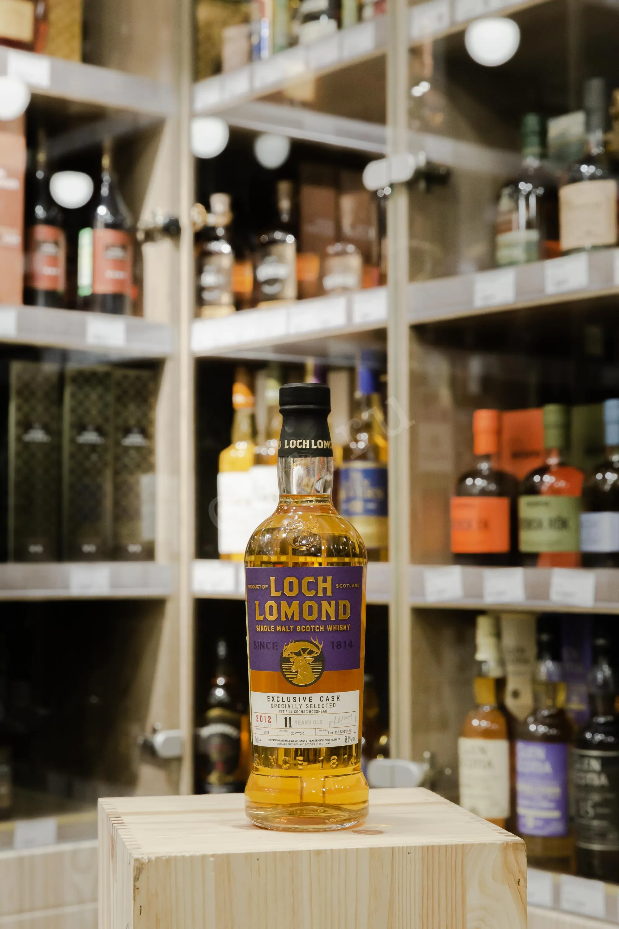Loch Lomond Cask Single Specially Selected 11 years in tube 0.7 л