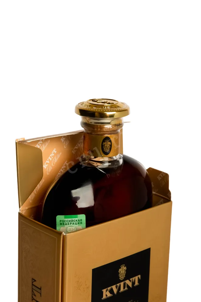 В подарочной коробке Kvint Divin KS 10 years gift box 0.5 л