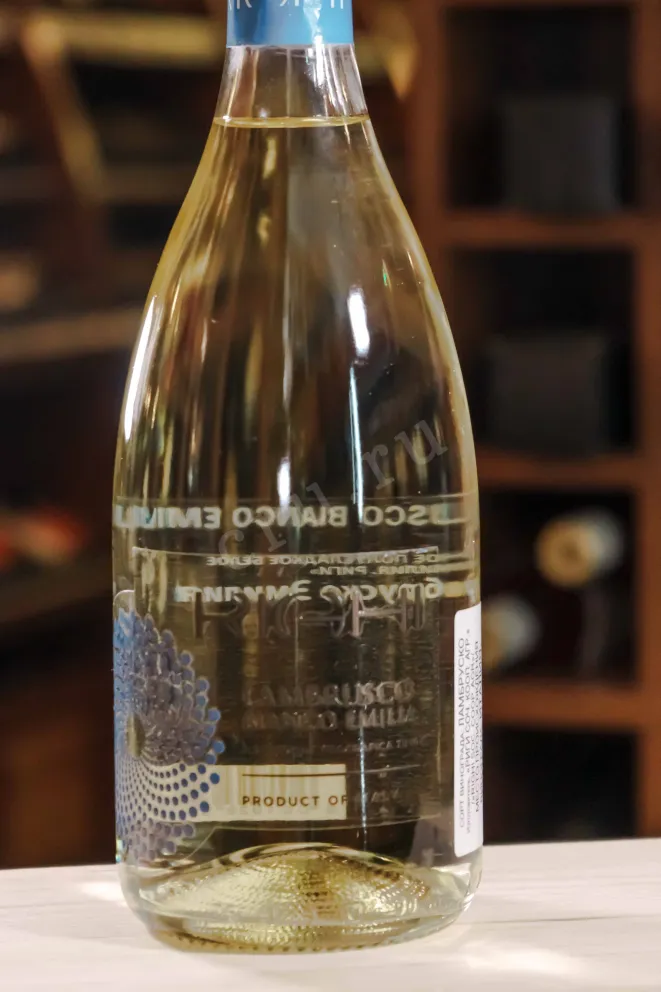 В магазине Крю Профи Righi Lambrusco Blanco Emilia IGT 2024 0.75 л
