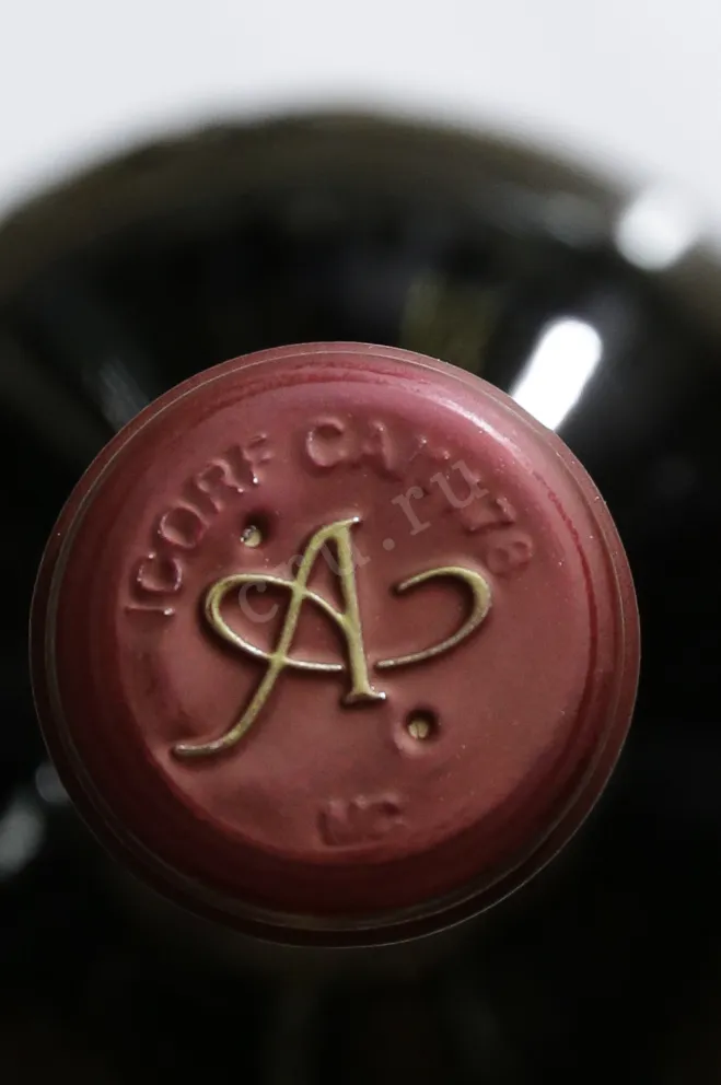 Пробка Argiolas Turriga Isola Dei Nuraghi IGT 2017 0.75 л