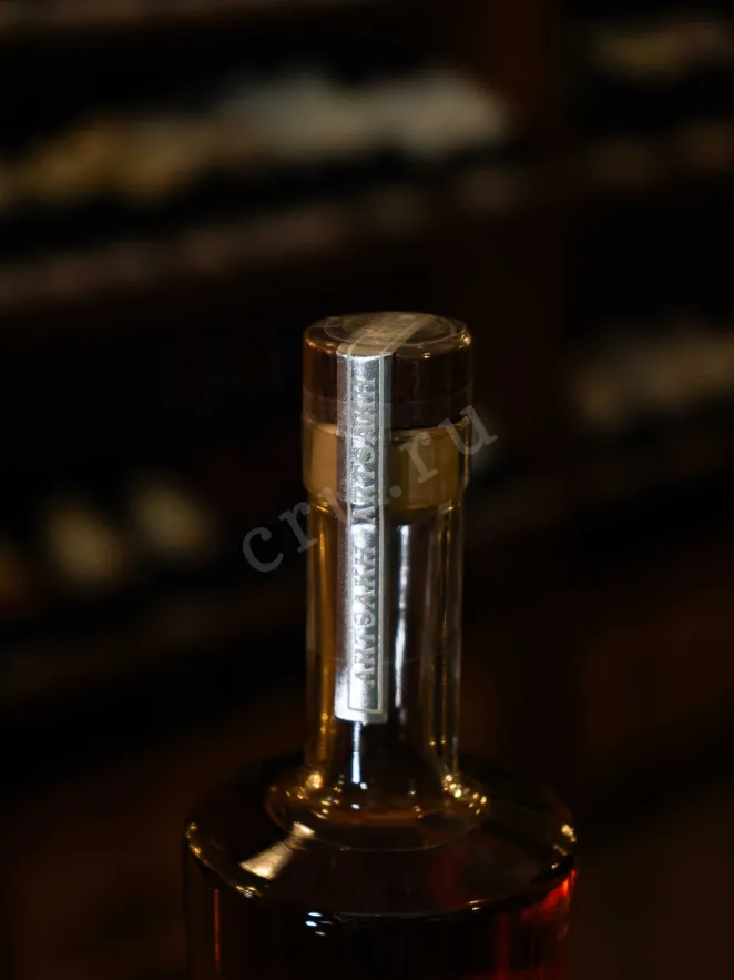 Пробка Artsakh Mulberry Silver 0.7 л