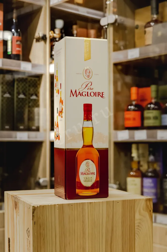 В магазине Крю Профи Pere Magloire VSOP 0.7 л