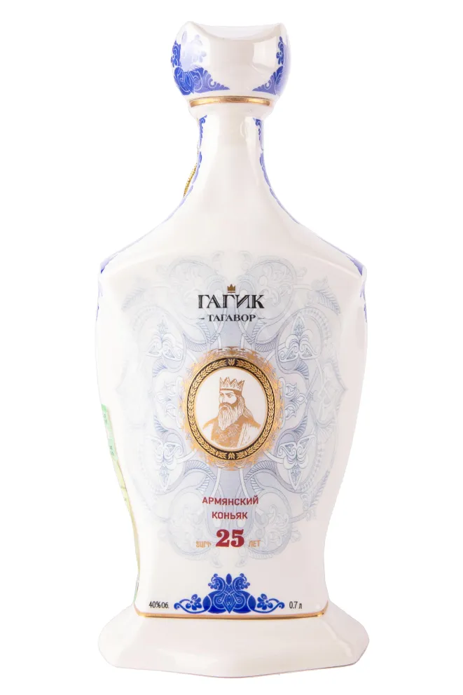 Бутылка Gagik Tagavor OS 25 years old in wooden box 0.7 л