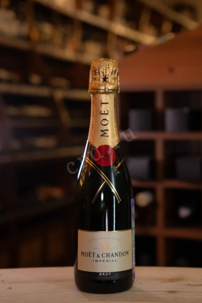 В магазине Крю Профи Moet & Chandon Imperial Brut 2020 0.375 л