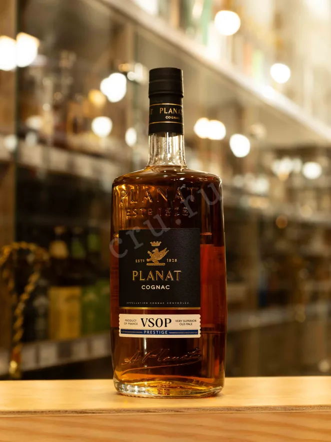 В магазине Крю Профи Planat VSOP Prestige in gift box 0.7 л