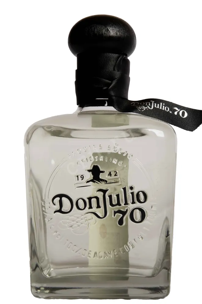 Бутылка Don Julio 70 Cristalino Anejo gift box 0.75 л