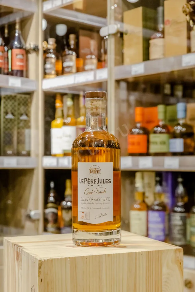 В магазине Крю Профи Le Pere Jules Pays d'Auge 7 ans Cask Finish 0.7 л