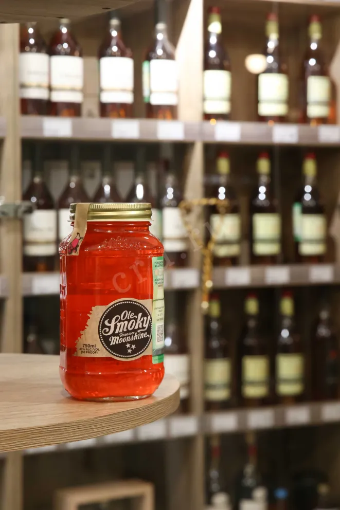 В магазине Крю Профи Ole Smoky Moonshine Tennessee Hunch Punch Lightnin 0.75 л