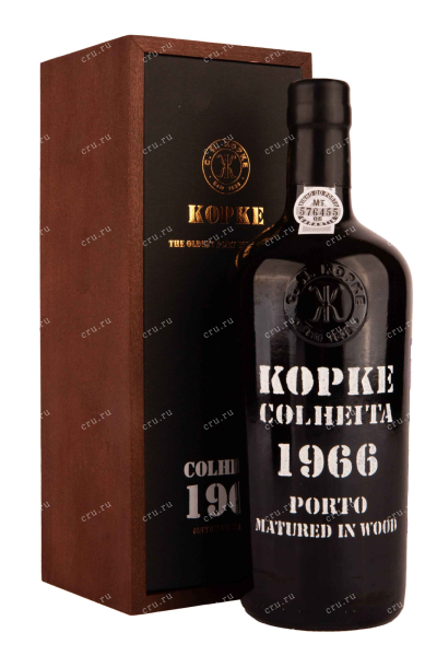 Портвейн Kopke Colheita Porto gift box 1966 0.75 л