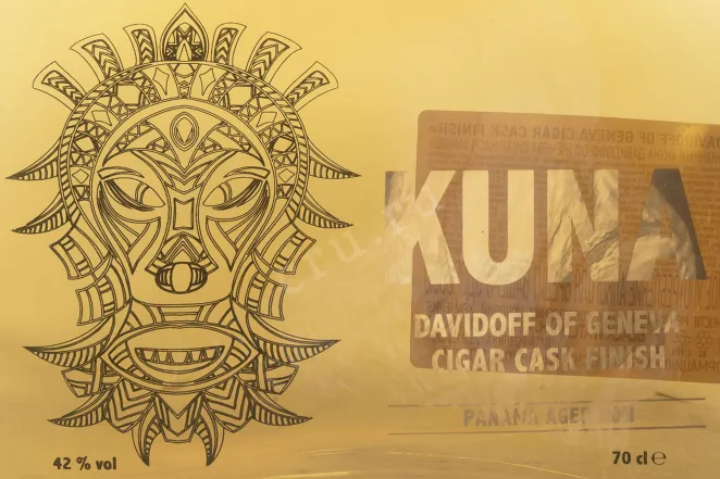 Этикетка Kuna Davidoff Of Geneva Cigar Cask Finish in gift box 0.7 л