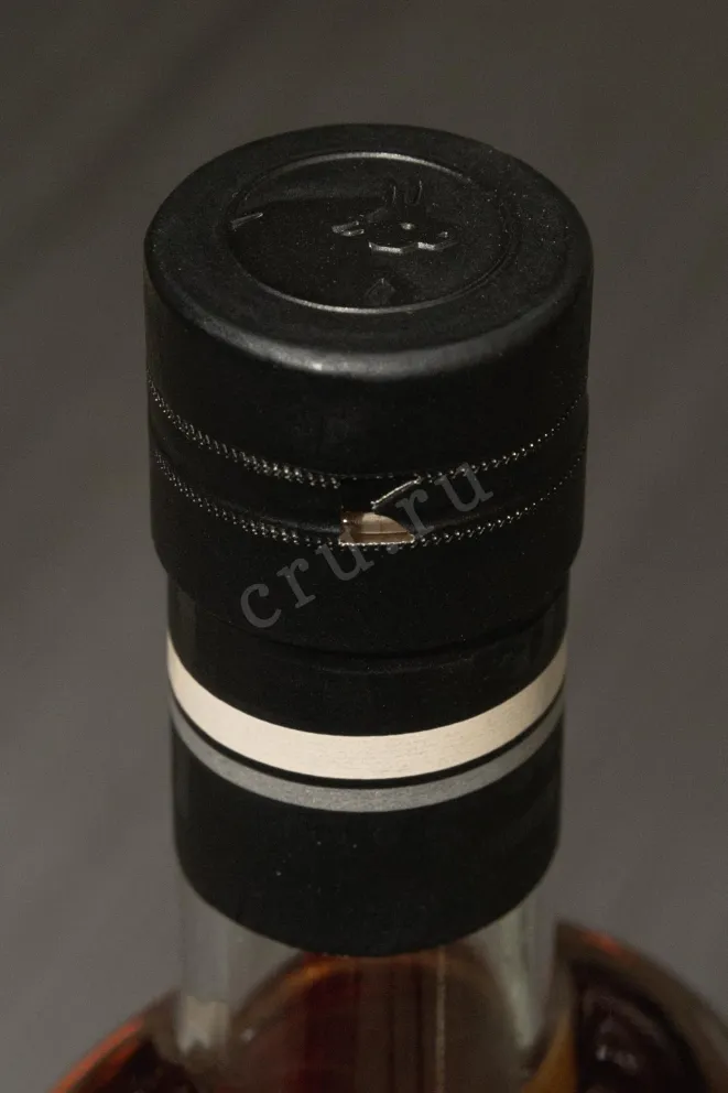 Пробка M&H Apex Muton Red wine Cask gift box 0.7 л