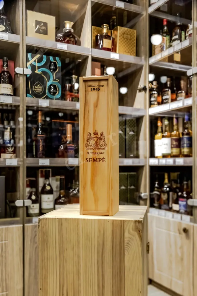 В магазине Крю Профи Sempe 1945 0.5 л