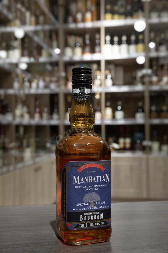 В магазине Крю Профи Manhattan 3 years 0.7 л