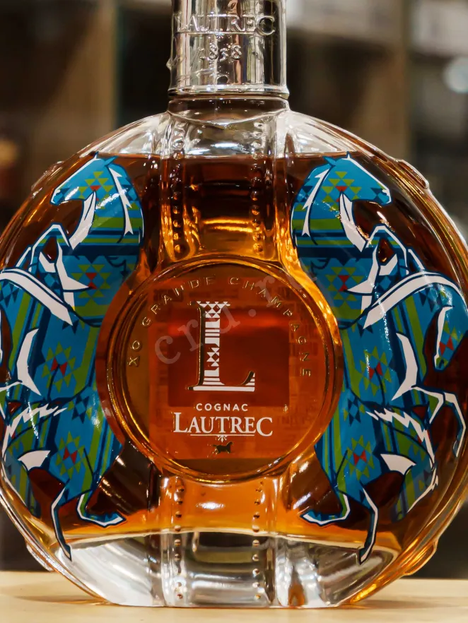 В магазине Крю Профи Lotrec Grande Champagne XO in gift box 0.7 л