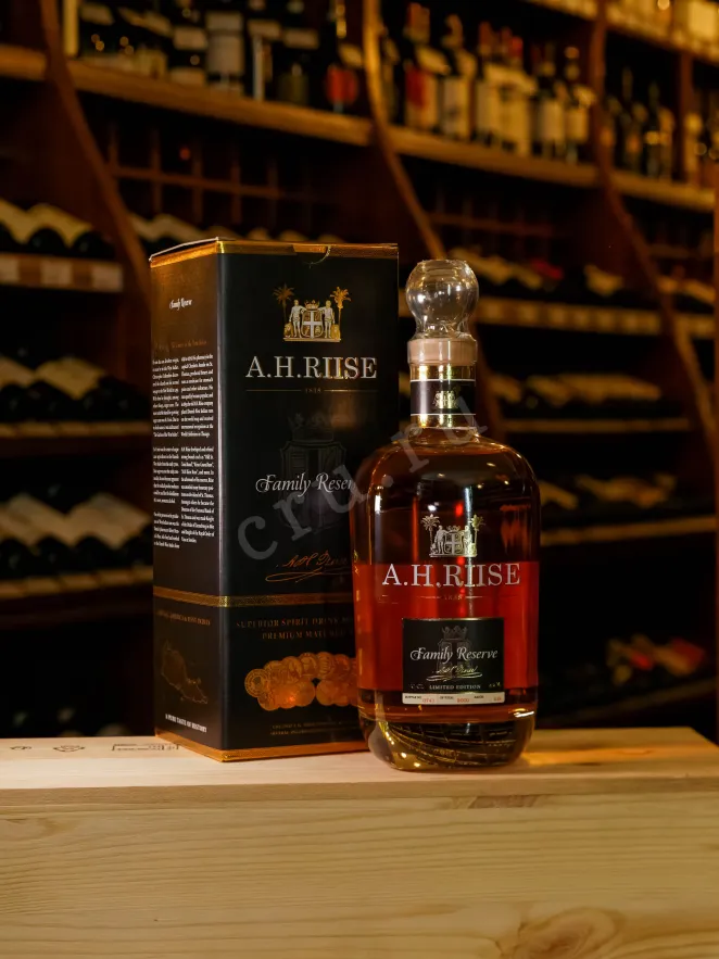 В магазине Крю Профи A.H. Riise Family Reserve gift box 0.7 л