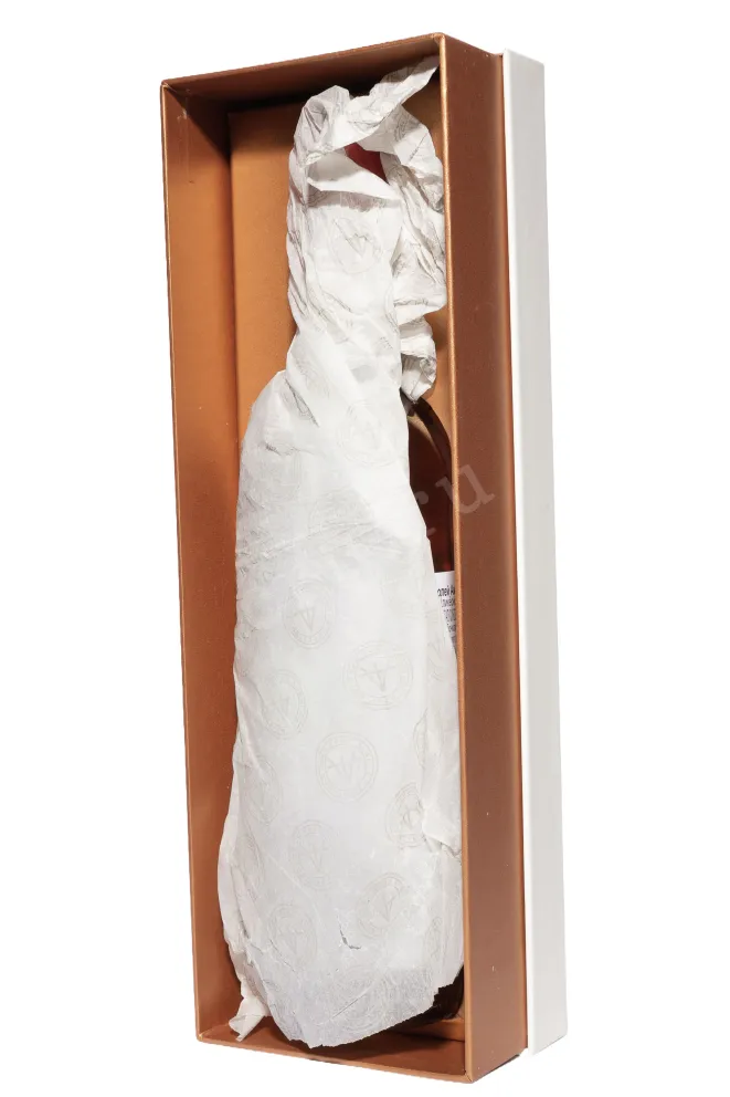 В подарочной коробке Marques de Poley Amontillado Seleccion gift box 1951 0.75 л