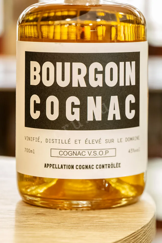 В магазине Крю Профи Bourgoin Brandy 4 years VSOP 0.7 л