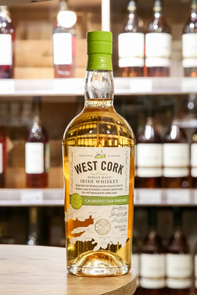 В магазине Крю Профи West Cork Small Batch Calvados Cask with gift box 0.7 л