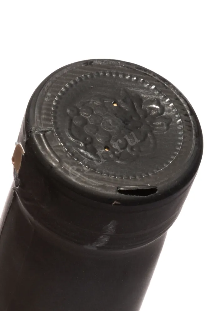 Пробка Kvareli Cellar Kindzmarauli Red Semi-Sweet 2022 0.75 л