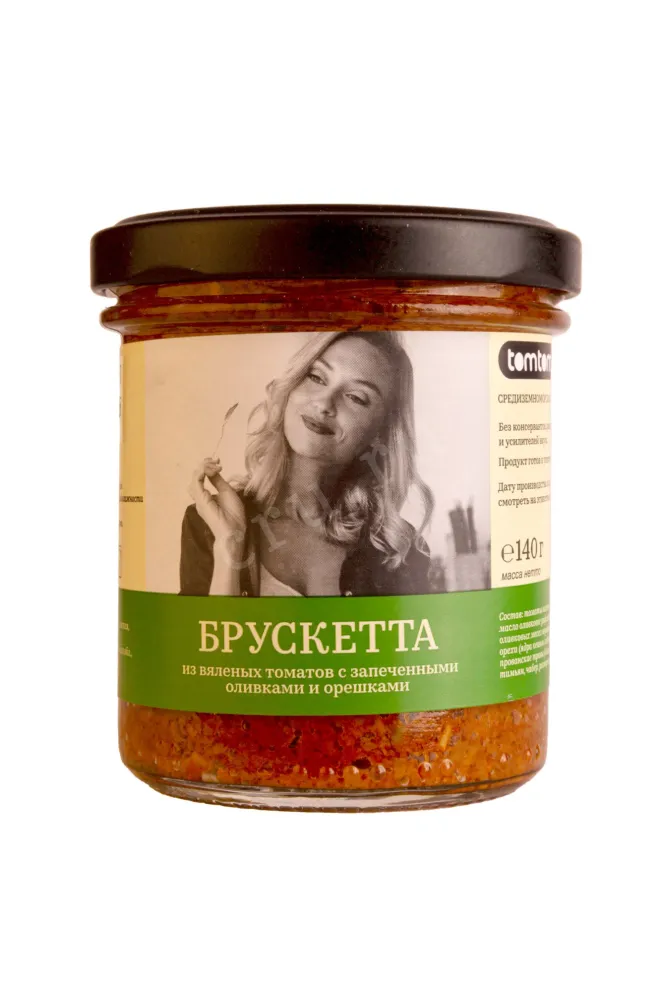 Брускетта из вяленых томатов с запечёными оливками и орешками