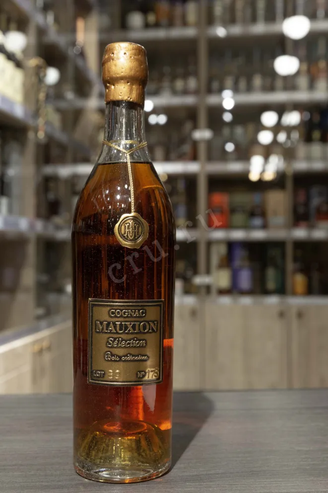 В магазине Крю Профи Mauxion Selection Bois Ordinaires in wooden box 0.7 л