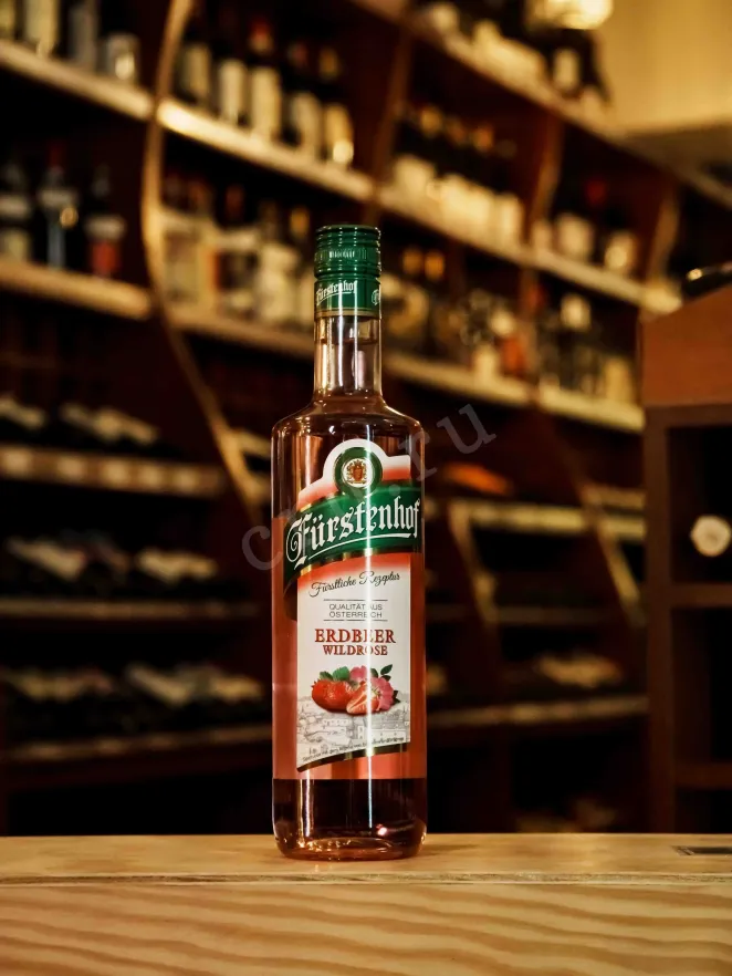 В магазине Крю Профи Furstenhof Erdbeer Wildrose 0.7 л