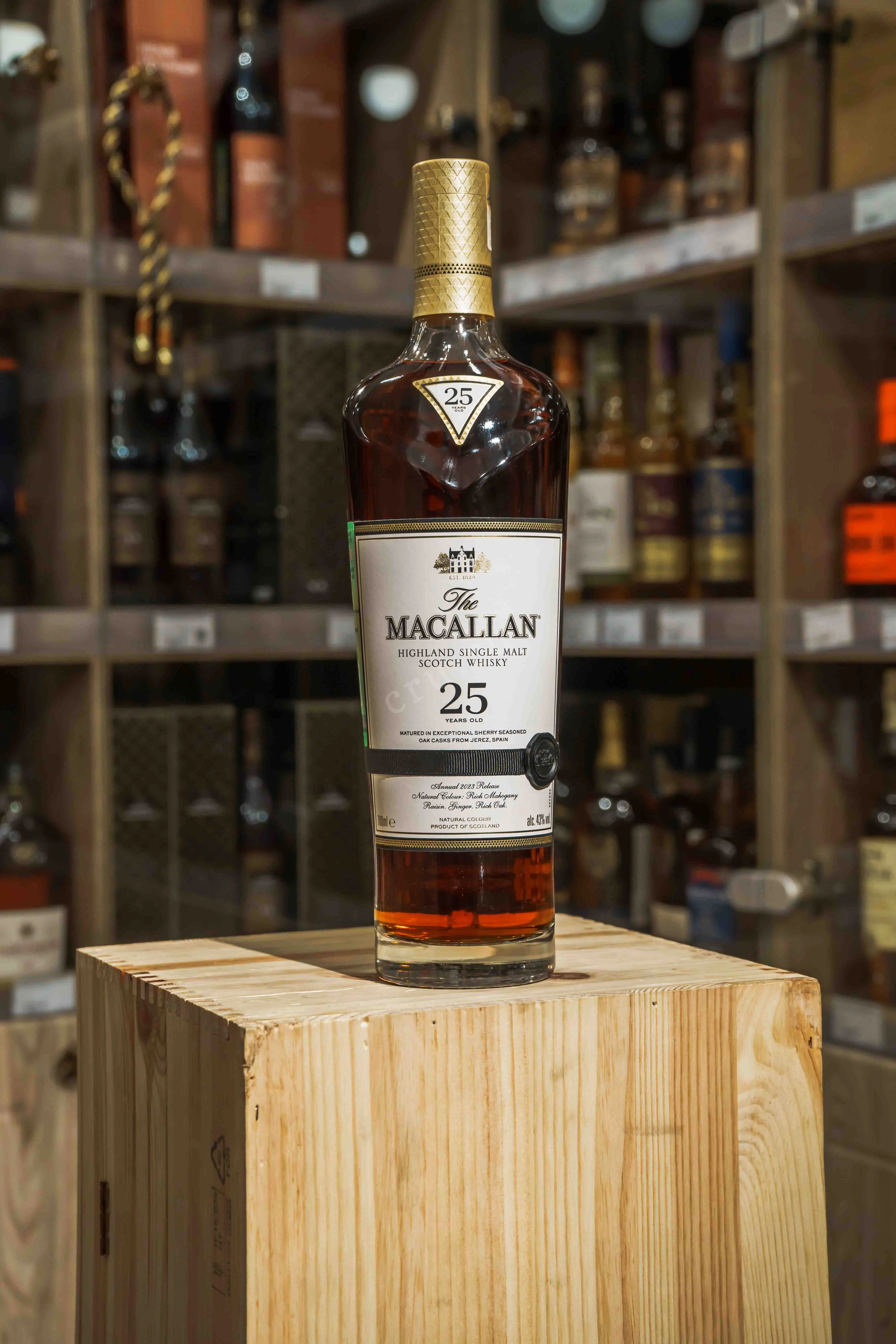 Macallan Sherry Oak 25 years gift box 0.7 л купить - Шотландский