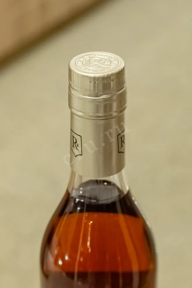 Пробка Raymond Ragnaud Tres Vielle Reserve Grand Champagne 1er Cru De Cognac in gift box 0.5 л