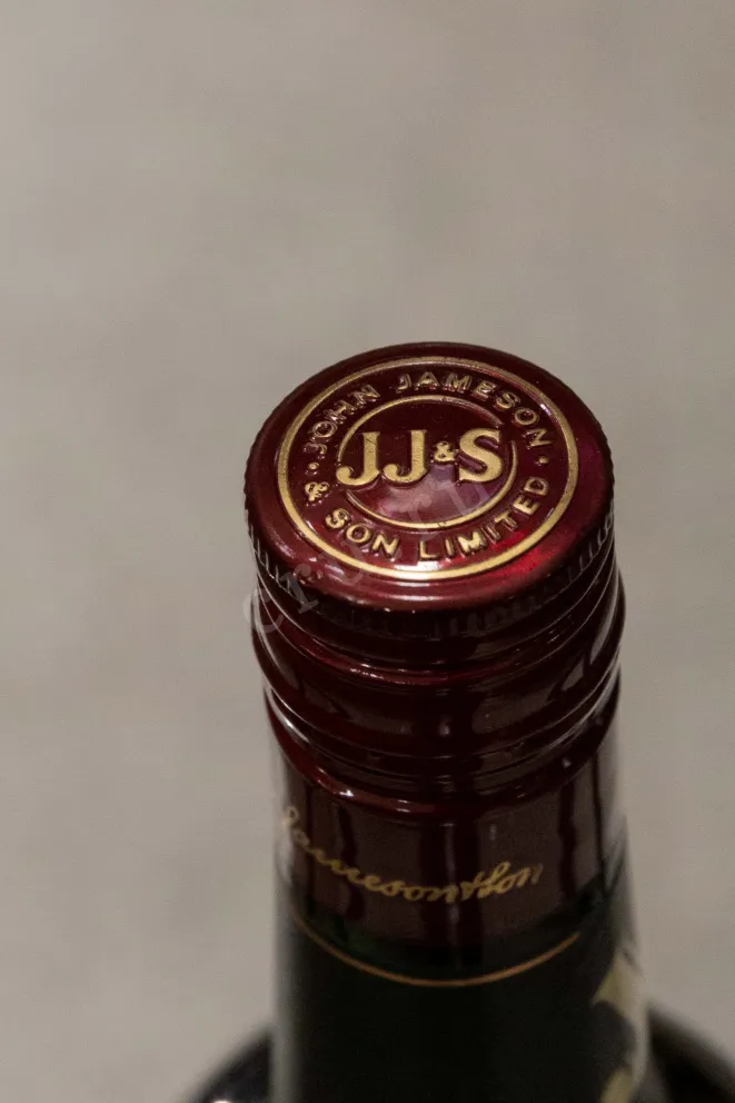 Пробка Jameson 0.7 л