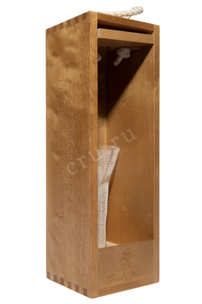Деревянная коробка Chateau le Grand Vostock Grand Karsov in wooden box 2022 0.75 л
