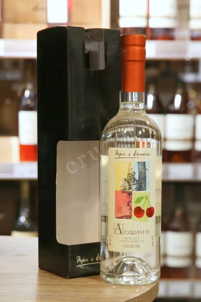 В магазине Крю Профи Acquavita Ciliegie in gift box 0.5 л