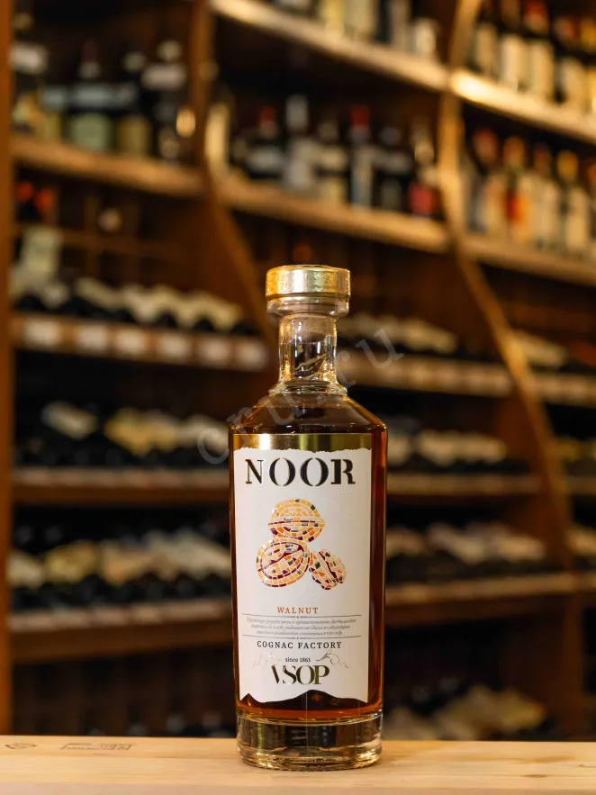 В магазине Крю Профи Noor VSOP Walnut 0.5 л