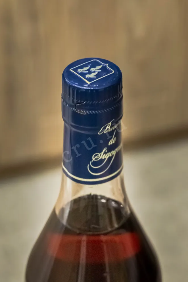 Пробка Baron de Sigognac wooden box 1985 0.7 л