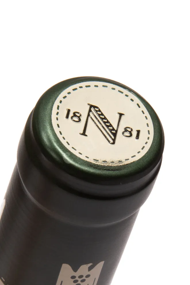 Пробка J. Neus Ingelheimer Chardonnay 2022 0.75 л