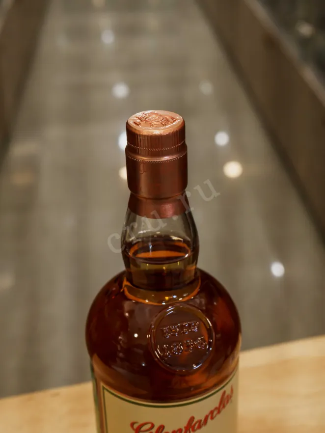 Пробка Glenfarclas 8 Years Single Malt Highland in tube 0.7 л