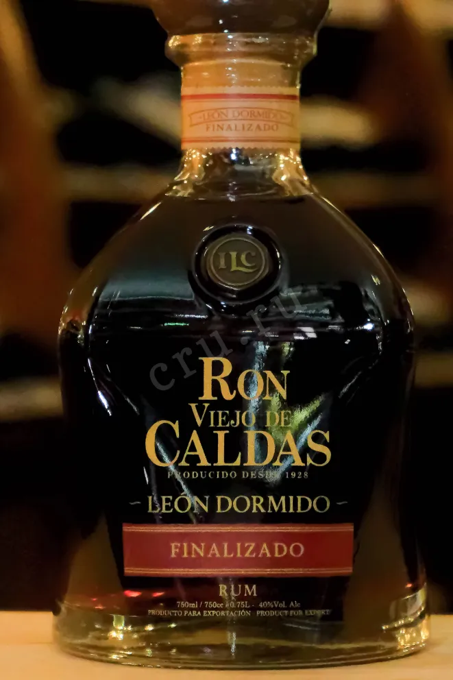 В магазине Крю Профи Viejo de Caldas Leon Dormido 12 years old gift box 0.75 л