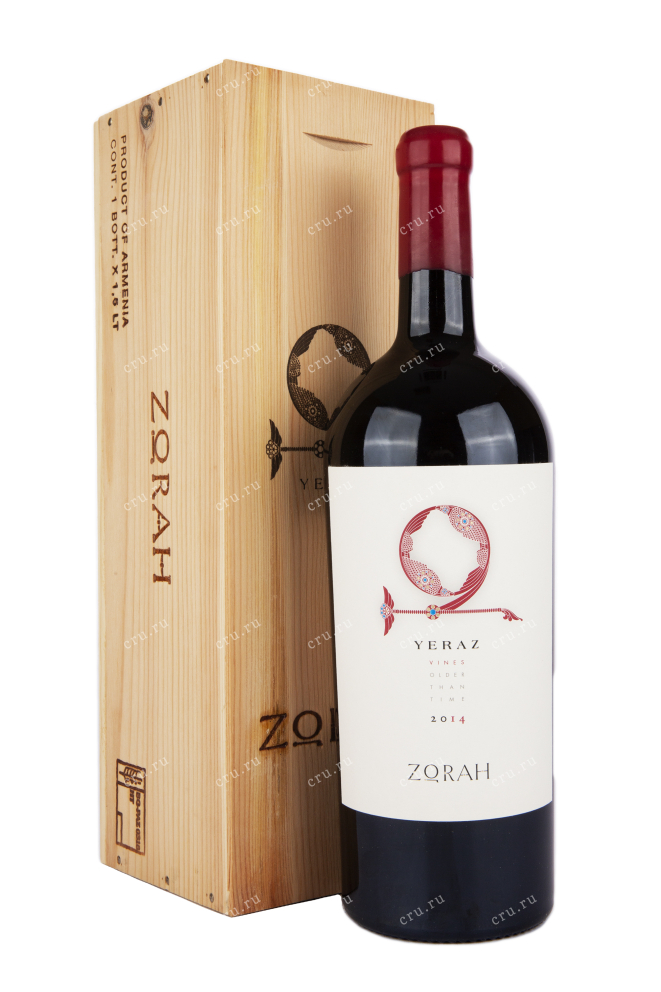Бутылка вина Зора Ераз 2014 1.5 с деревянной коробке