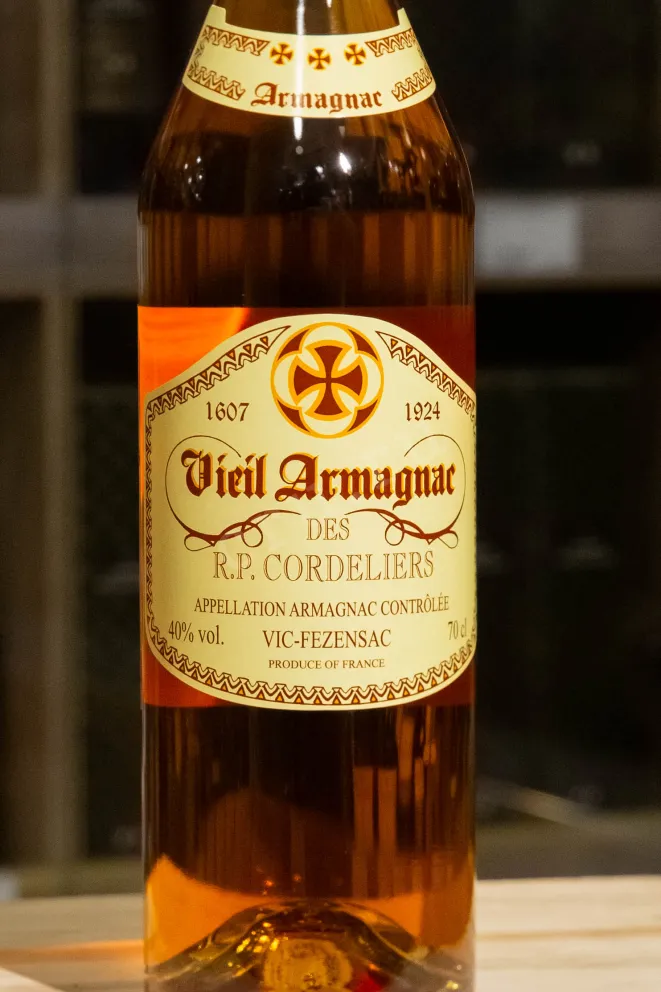 В магазине Крю Профи Gelas Vieil Armagnac des R.P. Cordeliers 0.7 л