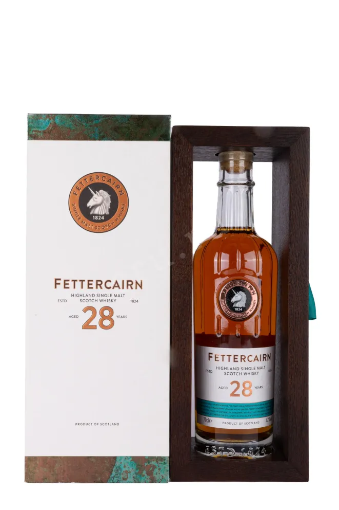 В подарочной коробке Fettercairn 28 Years Old gift box 0.7 л