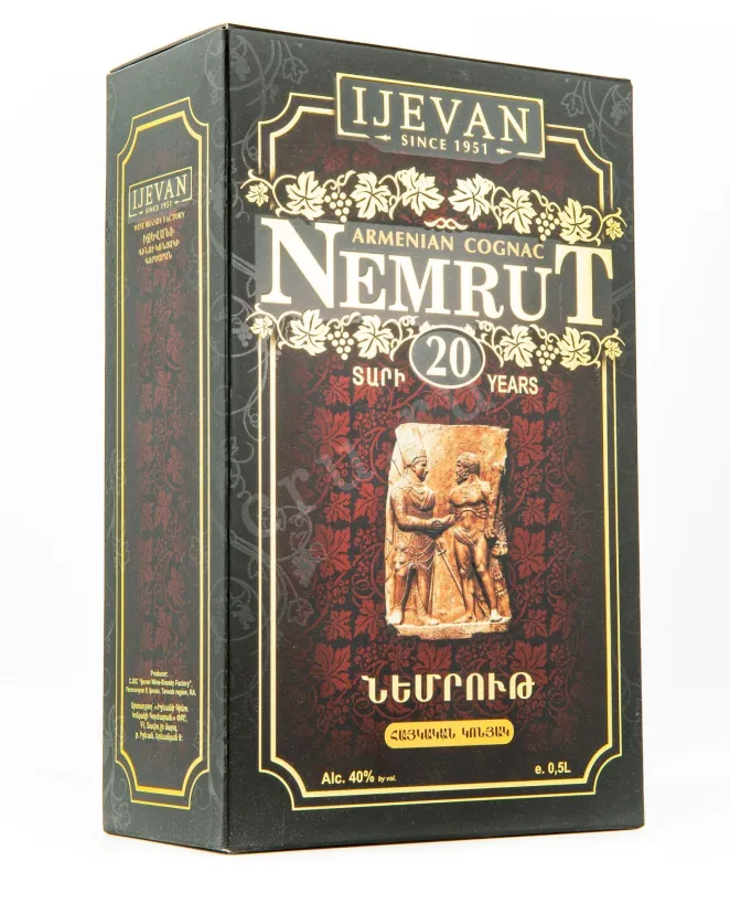 Коньяк Иджеван Немрут 20 лет  0.5 л