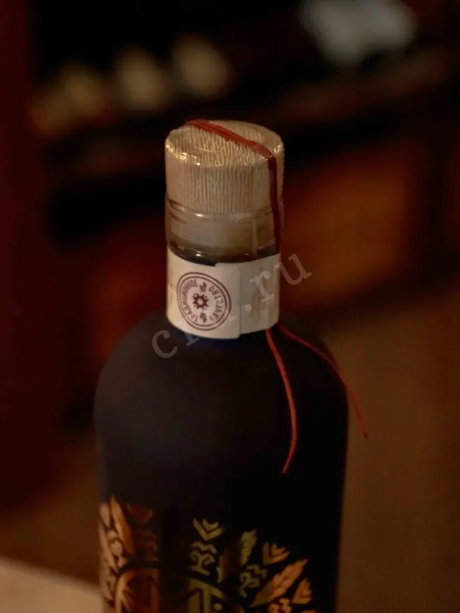 Пробка Idnakar Balm The Golden Heart of Idnakar 0.5 л
