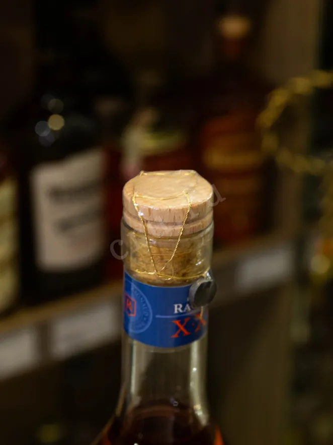 Пробка Raymond Ragnaud XXO Grand Champagne 1er Cru De Cognac in gift box 0.7 л