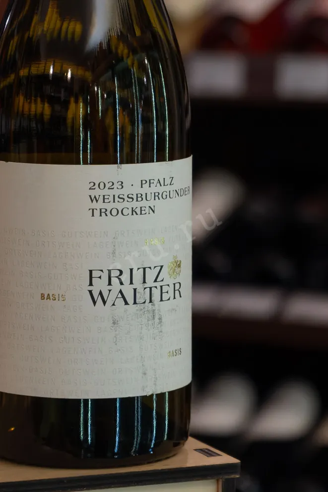 В магазине Крю Профи Fritz Walter Weissburgunder Trocken 2023 0.75 л