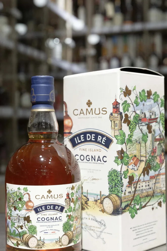 В магазине Крю Профи Camus Ile de Ré Fine Island 0.7 л