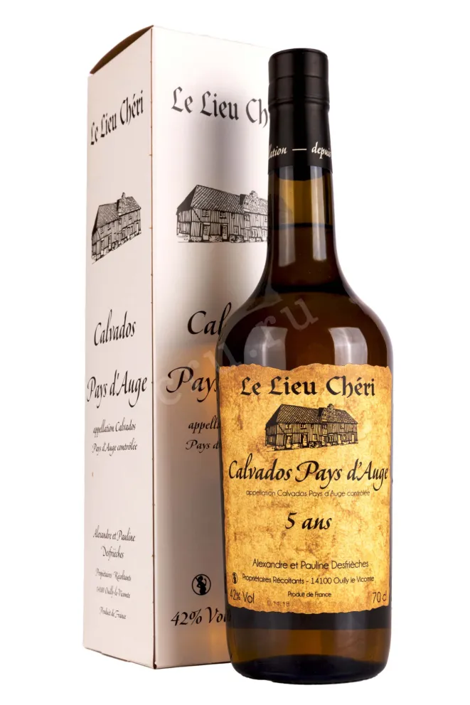 Кальвадос Le Lieu Cheri Calvados Pays dAuge 5 ans gift box   0.7 л