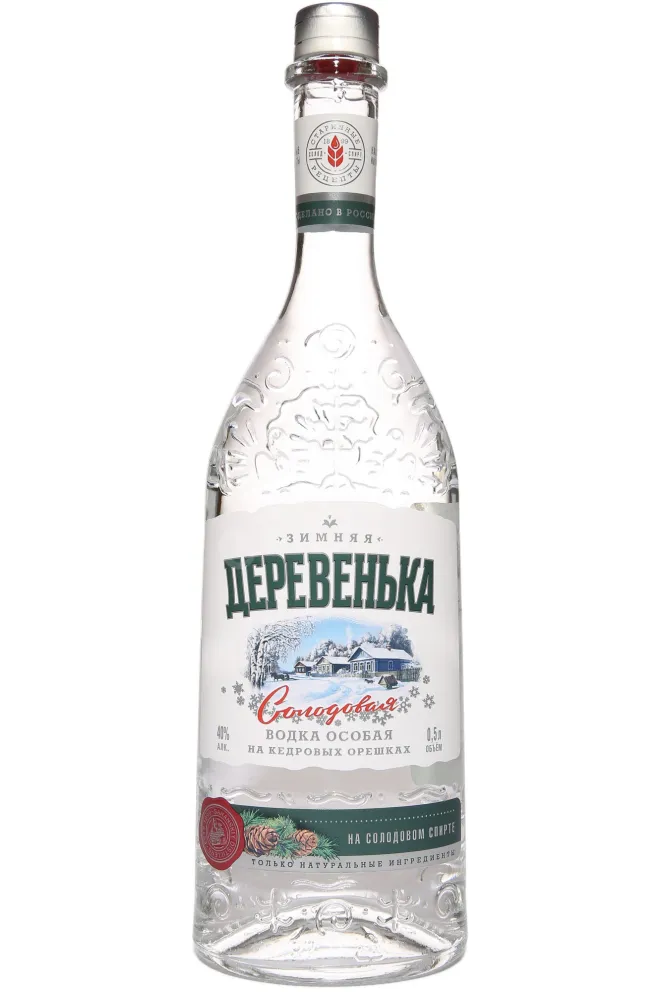 Водка Зимняя Деревенька Кедровая Солодовая  0.5 л
