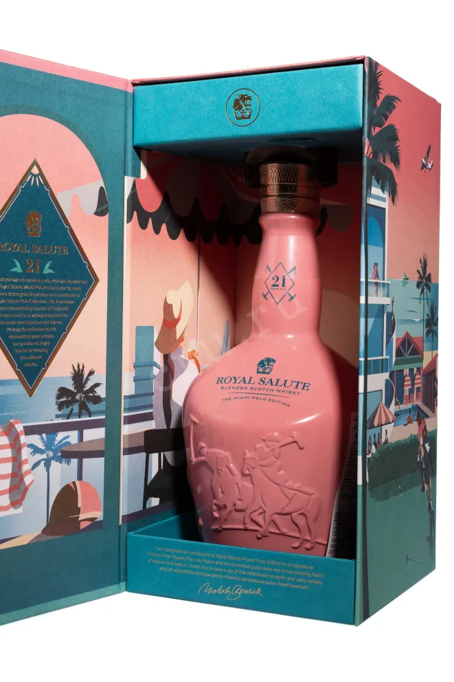 В подарочной коробке Chivas Regal Royal Salute Miami Polo Edition 21 Years Old 0.7 л