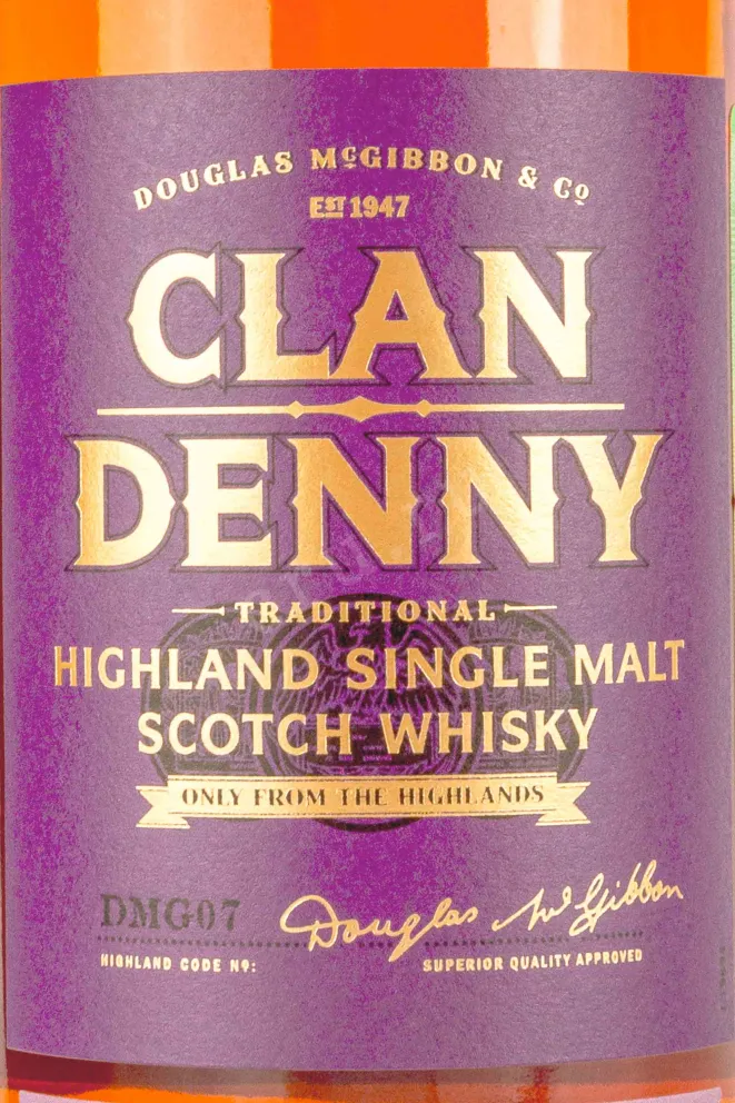 Этикетка Clan Denny Highland Edition in gift box 0.7 л