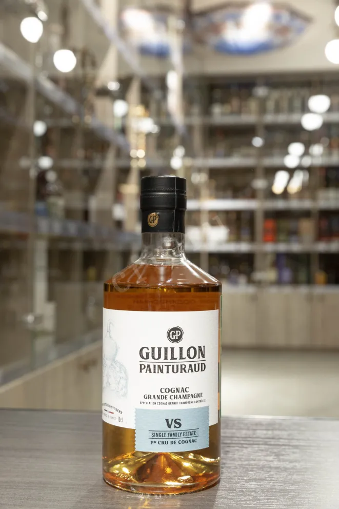 В магазине Крю Профи Guillon Painturaud VS 1er Cru de Cognac 0.7 л