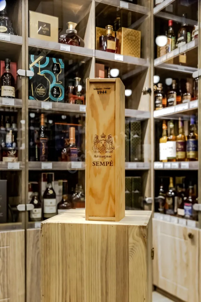 В магазине Крю Профи Sempe 1944 0.5 л